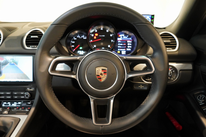 ポルシェ 718 ボクスター 2.0 6MT 19インチBoxsterSホイール スポーツエグゾースト スポーツテールパイプ 電格ミラー 中古車 中古車