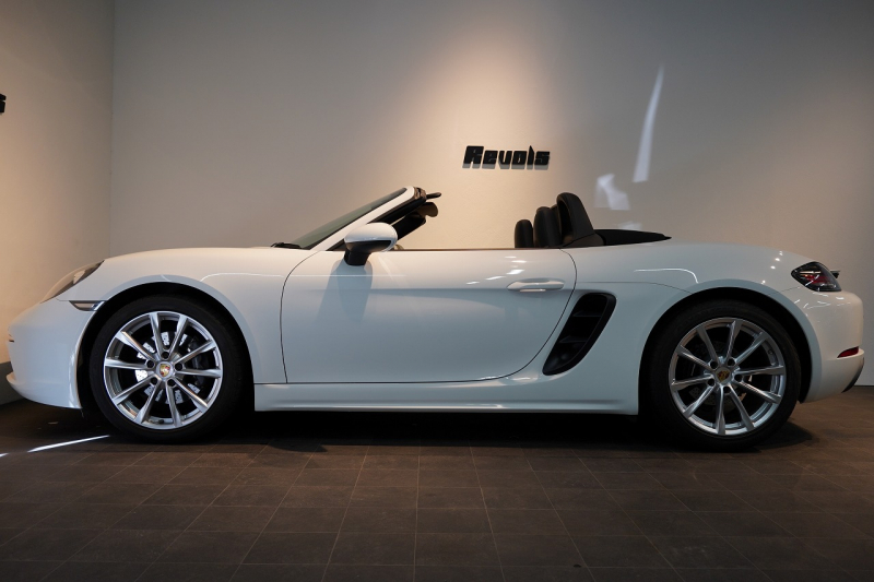 ポルシェ 718 ボクスター 2.0 6MT 19インチBoxsterSホイール スポーツエグゾースト スポーツテールパイプ 電格ミラー 中古車 中古車