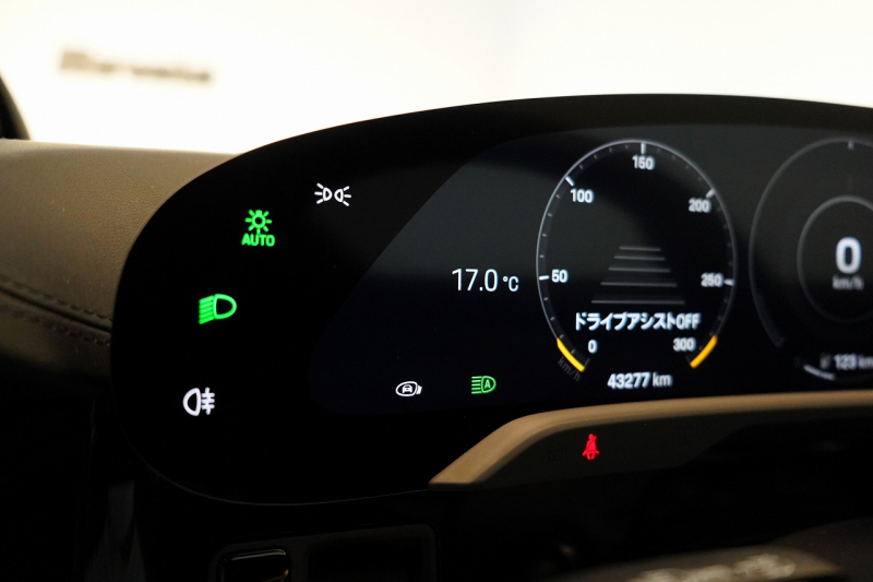 ポルシェ タイカン クロスツーリスモ 4S 1オーナー OP334 スポクロ ツートーンスムースレザー リアアクスルステア パワステプラス パノラマルーフ バルカノグレー 中古車 中古車