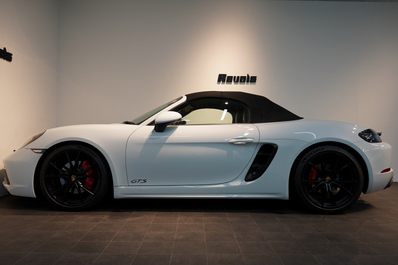 ポルシェ 718 ボクスター GTS 2.5 PDK 延長保証付 キャララホワイトメタリック PDLSティンテッドヘッドライト ロールオーバーバー同色塗装 中古車 中古車