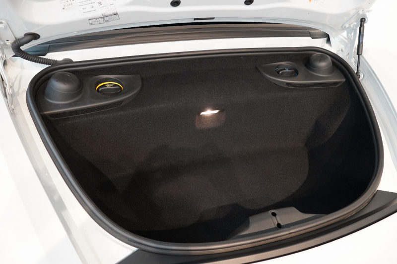 ポルシェ 718 ボクスター GTS 2.5 PDK 延長保証付 キャララホワイトメタリック PDLSティンテッドヘッドライト ロールオーバーバー同色塗装 中古車 中古車