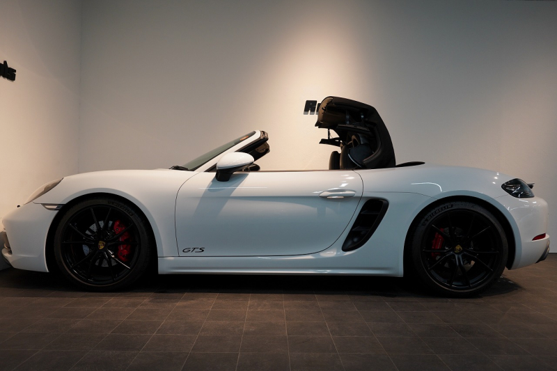 ポルシェ 718 ボクスター GTS 2.5 PDK 延長保証付 キャララホワイトメタリック PDLSティンテッドヘッドライト ロールオーバーバー同色塗装 中古車 中古車