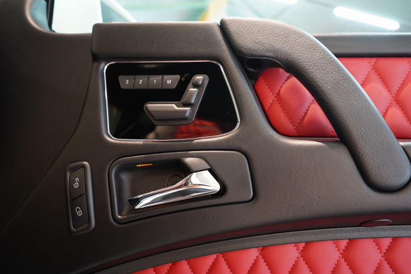 AMG Gクラス G63 左H designoエクスクルーシブインテリアPKG designoミスティックペイント 純正アンダーガード 中古車 中古車