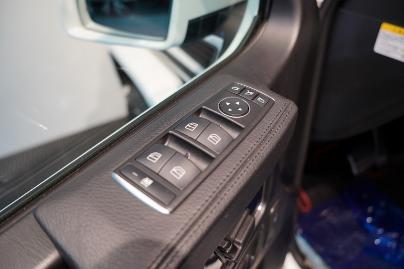 AMG Gクラス G63 左H designoエクスクルーシブインテリアPKG designoミスティックペイント 純正アンダーガード 中古車 中古車