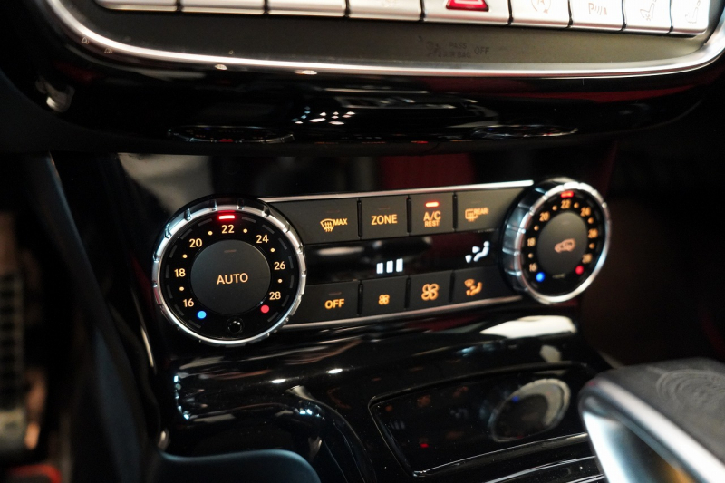 AMG Gクラス G63 左H designoエクスクルーシブインテリアPKG designoミスティックペイント 純正アンダーガード 中古車 中古車