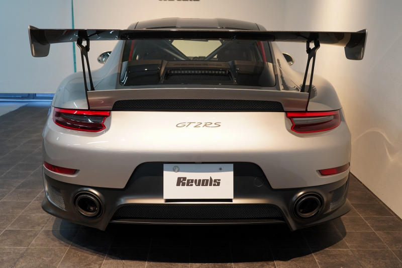 ポルシェ 911(Type991.2) GT2RS Weissach Package Fリフティング クラブスポーツ GTシルバー  中古車