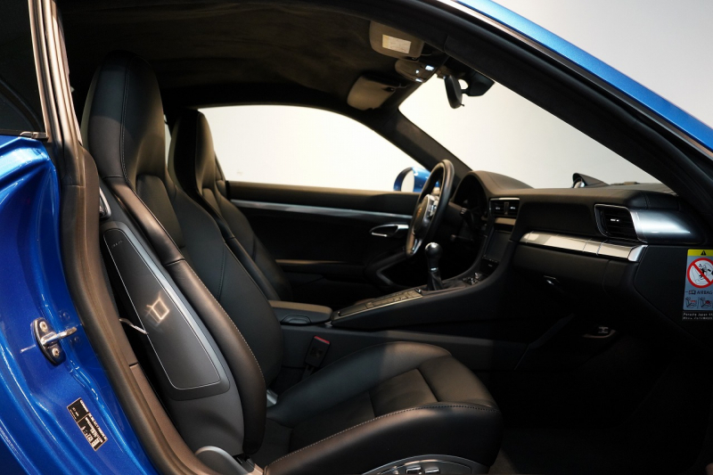 ポルシェ 911(Type991.1) Carrera 4S 7MT 左H 正規D車 スポクロ スポエグ スポーツステア カップエアロキット レザーインテリア シートベンチレーション 中古車 中古車