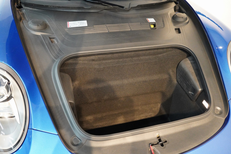 ポルシェ 911(Type991.1) Carrera 4S 7MT 左H 正規D車 スポクロ スポエグ スポーツステア カップエアロキット レザーインテリア シートベンチレーション 中古車 中古車
