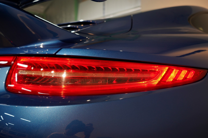 ポルシェ 911(Type991.1) Carrera 4S 7MT 左H 正規D車 スポクロ スポエグ スポーツステア カップエアロキット レザーインテリア シートベンチレーション 中古車 中古車