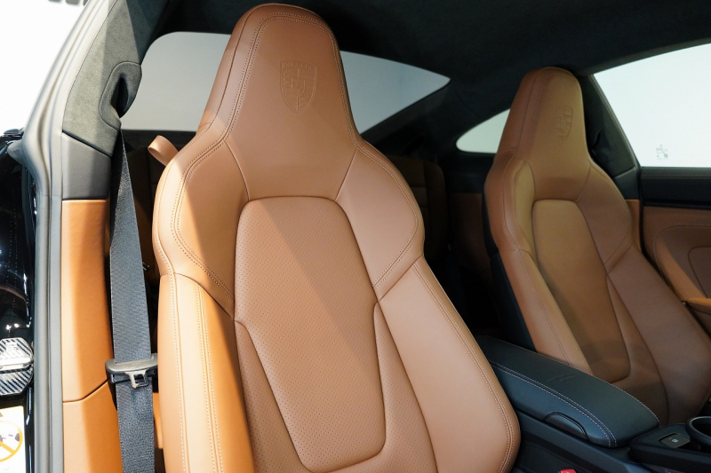 ポルシェ 新規車種 GT3 with Touring Package 6MT 正規D車 左H OP573 Exclusive Manufakturレザーインテリア PCCB Fリフト クロノPKG 1オーナー 中古車 中古車