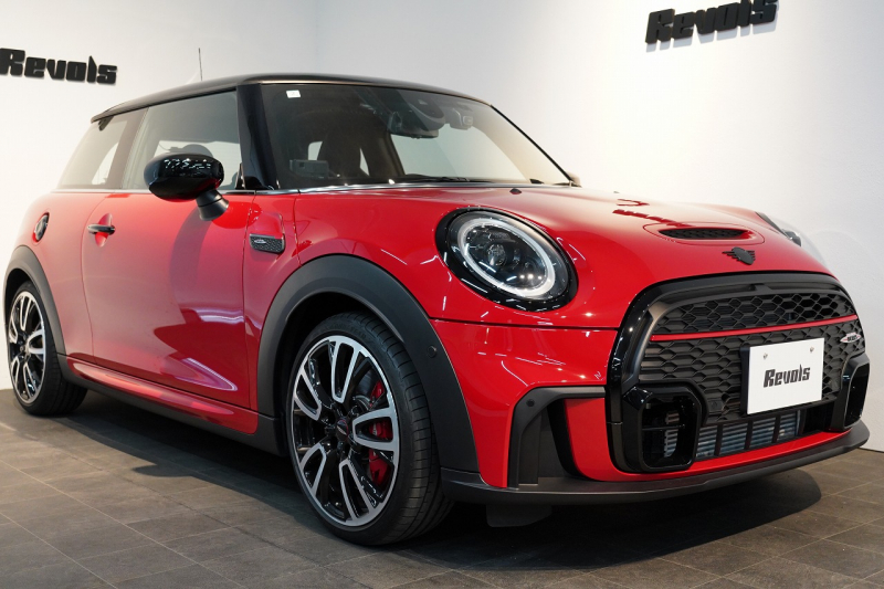 MINI(ミニ) ミニ JHON COOPER WORKS 新車保証付 JCWトリム ブラックルーフ＆ミラー 中古車