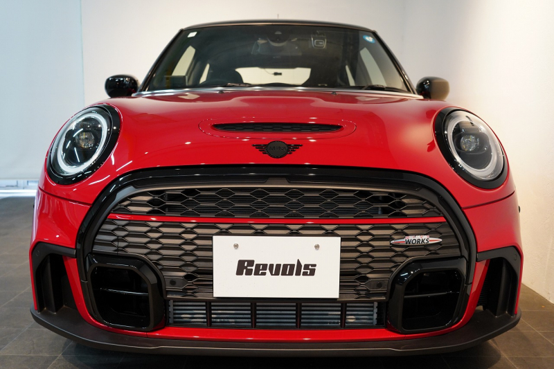 MINI(ミニ) ミニ JHON COOPER WORKS 新車保証付 JCWトリム ブラックルーフ＆ミラー 中古車 中古車