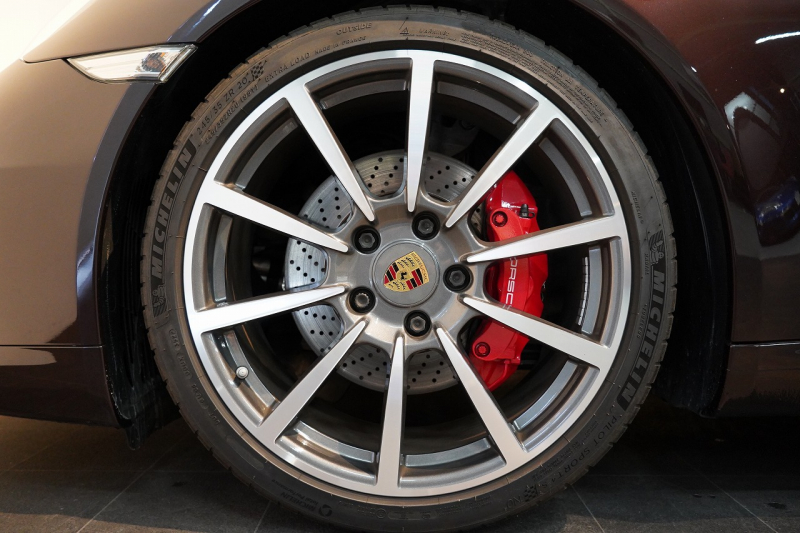 ポルシェ 911(Type991.1) Carrera S 7MT スポクロ スポーツデザインPKG PDCC 2トーンレザーインテリア マホガニーメタリック 中古車 中古車