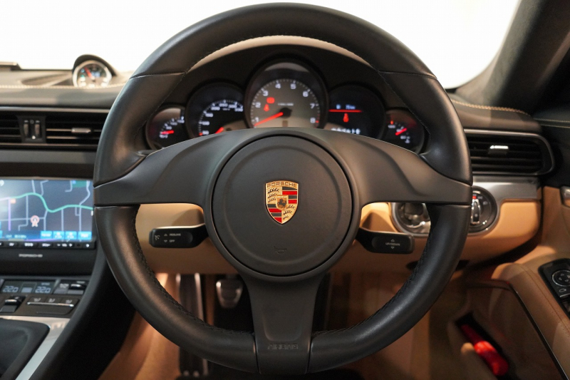 ポルシェ 911(Type991.1) Carrera S 7MT スポクロ スポーツデザインPKG PDCC 2トーンレザーインテリア マホガニーメタリック 中古車 中古車
