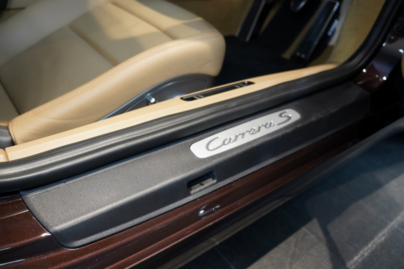 ポルシェ 911(Type991.1) Carrera S 7MT スポクロ スポーツデザインPKG PDCC 2トーンレザーインテリア マホガニーメタリック 中古車 中古車