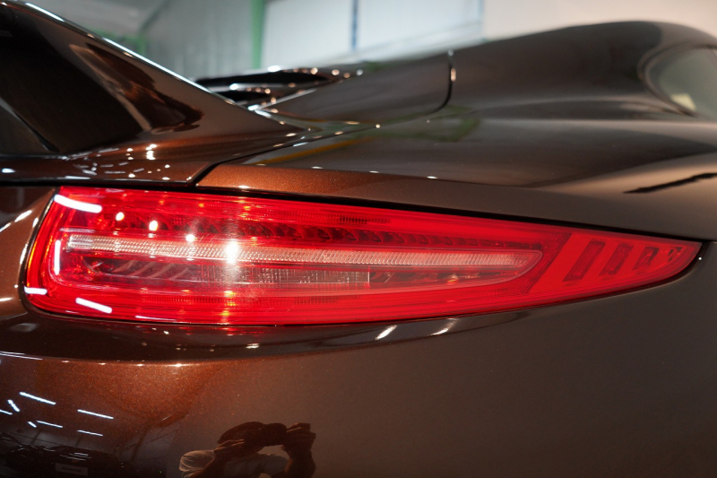 ポルシェ 911(Type991.1) Carrera S 7MT スポクロ スポーツデザインPKG PDCC 2トーンレザーインテリア マホガニーメタリック 中古車 中古車