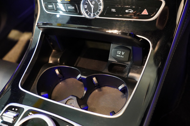 AMG Eクラス E53 4MATIC+ ステーションワゴン(ISG搭載モデル) エクスクルーシブパッケージ 20インチアルミホイール 中古車 中古車