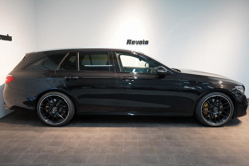 AMG Eクラス E53 4MATIC+ ステーションワゴン(ISG搭載モデル) エクスクルーシブパッケージ 20インチアルミホイール 中古車 中古車