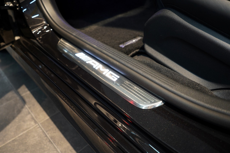 AMG Eクラス E53 4MATIC+ ステーションワゴン(ISG搭載モデル) エクスクルーシブパッケージ 20インチアルミホイール 中古車 中古車