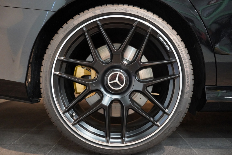 AMG Eクラス E53 4MATIC+ ステーションワゴン(ISG搭載モデル) エクスクルーシブパッケージ 20インチアルミホイール 中古車 中古車