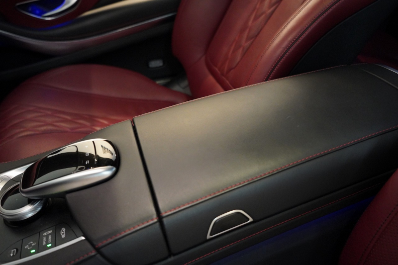AMG Sクラス S550 4MATIC Coupe Edition1 左H 全国限定188台 20インチAMG鍛造ホイール スワロフスキークリスタル専用装備 レザーエクスクルーシブPKG 禁煙車 中古車 中古車