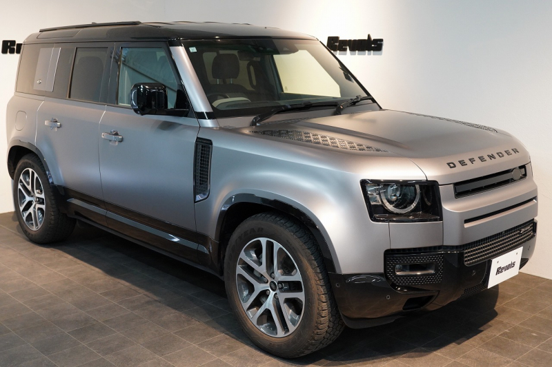 ランドローバー ディフェンダー 110 EASTNOR EDITON 全国限定50台 アイガーグレイ(サテンフィルム) エクステンデッドブラックエクステリア＆エアサスペンション＆コールドクライメートパック 禁煙車 中古車 中古車