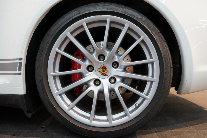 ポルシェ 911(Type997) Targa 4S TiptronicS 2オーナー車両 PC入庫22回 スポクロ オールレザーインテリア 12way電動シート キャララホワイト 中古車 中古車