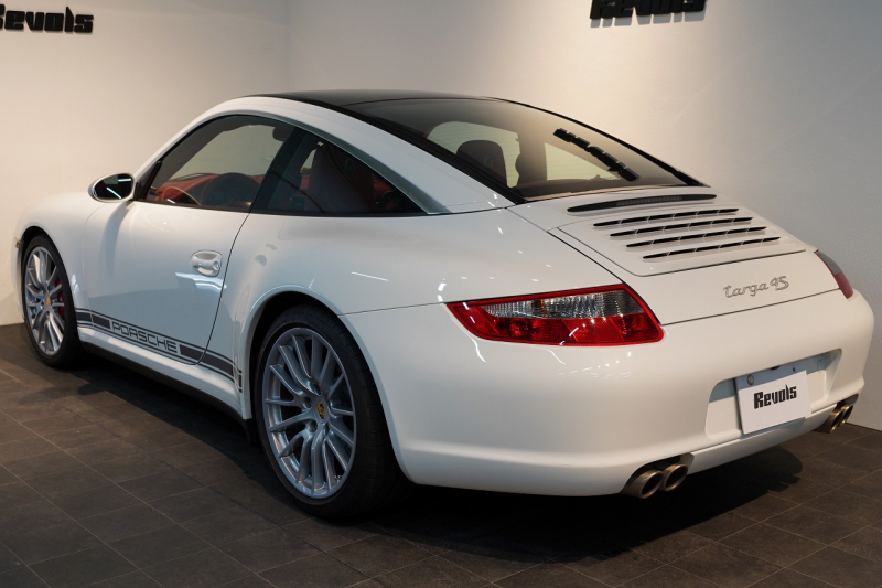 ポルシェ 911(Type997) Targa 4S TiptronicS 2オーナー車両 PC入庫22回 スポクロ オールレザーインテリア 12way電動シート キャララホワイト 中古車 中古車
