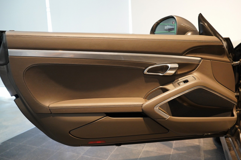 ポルシェ ボクスター(Type981) GTS PDK ナチュラルレザーインテリア 18way電動シート シートベンチレーター PDLS+バイキセノンヘッドランプ エントリー＆ドライブ 中古車 中古車