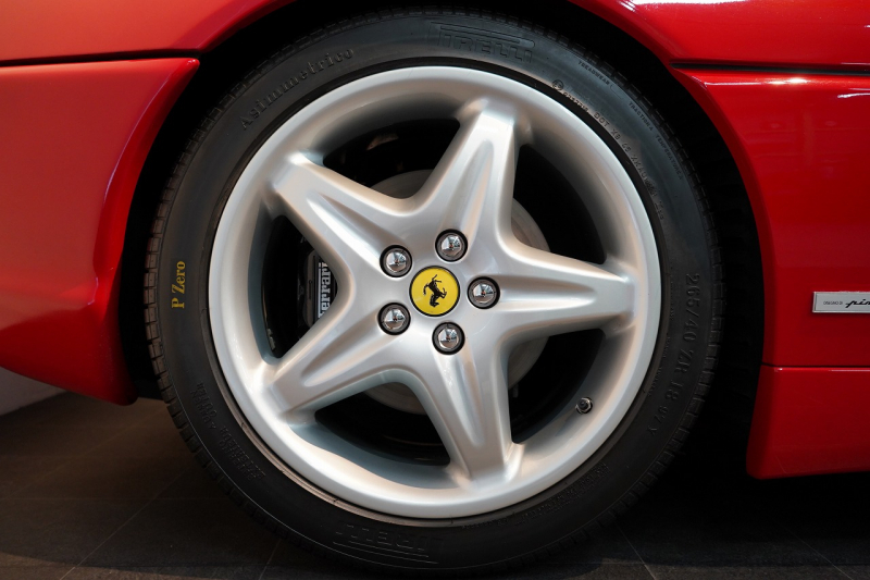 フェラーリ F355B 左H 6MT EU新車並行 XRフレーム フルオリジナル 中古車 中古車