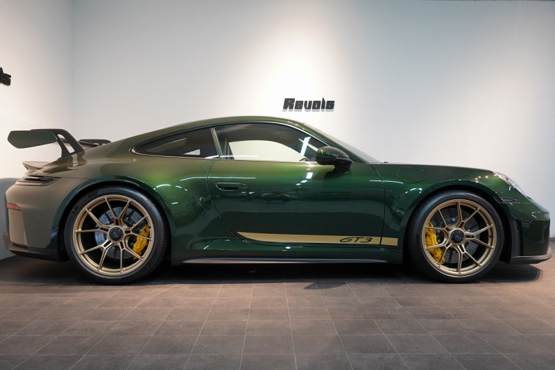ポルシェ 911(Type992) (Type992.2) GT3 OP452 PCCB フロントリフト クロノPKG レザー＆Race-Tex拡張インテリア HDマトリックスヘッドライト 1オーナー 中古車 中古車