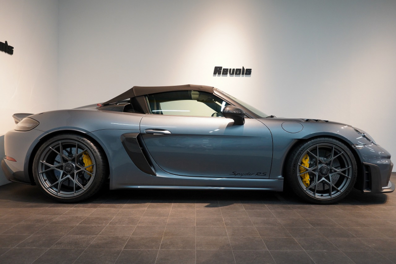 ポルシェ 718スパイダー RS PDK OP466.5万 1オーナー ヴァイザッハPKG クロノPKG PCCB フロントリフト 中古車 中古車