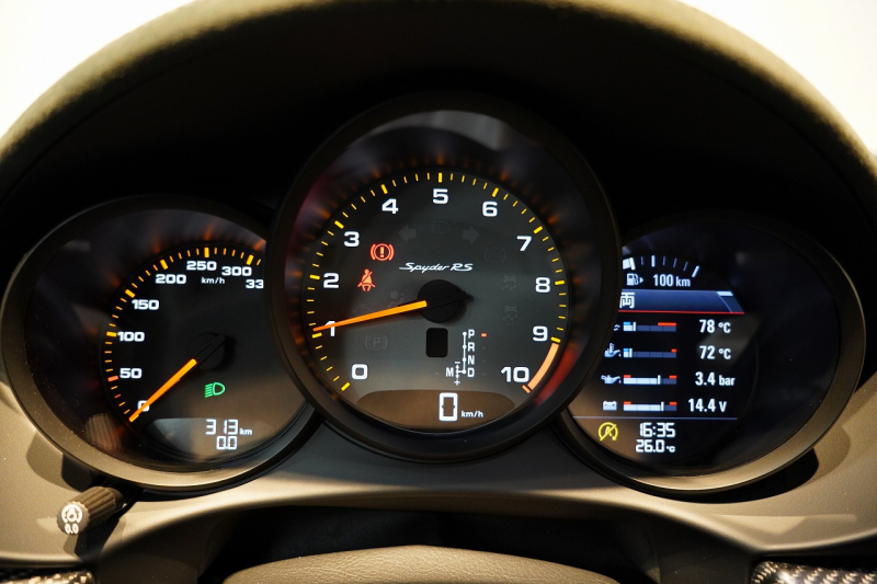 ポルシェ 718スパイダー RS PDK OP466.5万 1オーナー ヴァイザッハPKG クロノPKG PCCB フロントリフト 中古車 中古車