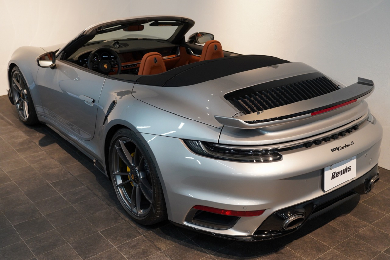 ポルシェ 911(Type992) Turbo S Cabriolet PDK 左H 1オーナー PSMP2年付 スポーツデザインPKG ヘリテージデザインPKGクラシック スポエグ フロントリフト マトリクスLED 中古車 中古車