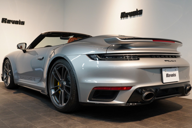 ポルシェ 911(Type992) Turbo S Cabriolet PDK 左H 1オーナー PSMP2年付 スポーツデザインPKG ヘリテージデザインPKGクラシック スポエグ フロントリフト マトリクスLED 中古車 中古車