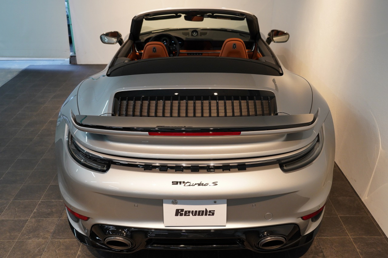 ポルシェ 911(Type992) Turbo S Cabriolet PDK 左H 1オーナー PSMP2年付 スポーツデザインPKG ヘリテージデザインPKGクラシック スポエグ フロントリフト マトリクスLED 中古車 中古車