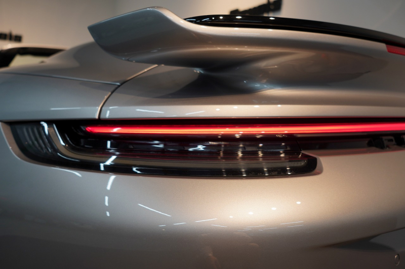 ポルシェ 911(Type992) Turbo S Cabriolet PDK 左H 1オーナー PSMP2年付 スポーツデザインPKG ヘリテージデザインPKGクラシック スポエグ フロントリフト マトリクスLED 中古車 中古車