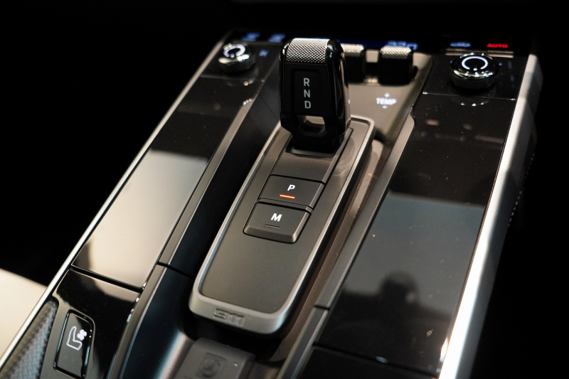 ポルシェ 911(Type992) Carrera S PDK 1オーナー スポクロ スポエグ オールレザー OP500 中古車 中古車