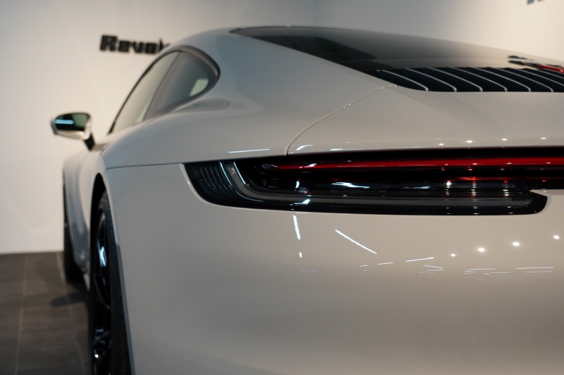 ポルシェ 911(Type992) Carrera S PDK 1オーナー スポクロ スポエグ オールレザー OP500 中古車 中古車