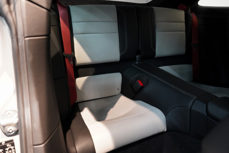 ポルシェ 911(Type992) Carrera S PDK 1オーナー スポクロ スポエグ オールレザー OP500 中古車 中古車