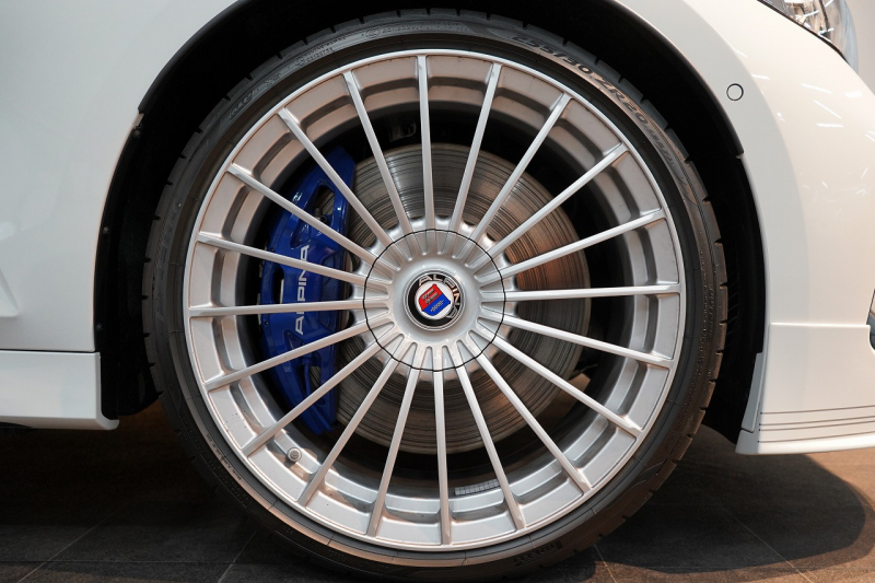 アルピナ D3 S BITURBO Turing 1オーナー OP277万 アルピナラグジュアリーパック パノラマルーフ サテンエクステリアライン 中古車 中古車