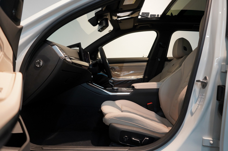 アルピナ D3 S BITURBO Turing 1オーナー OP277万 アルピナラグジュアリーパック パノラマルーフ サテンエクステリアライン 中古車 中古車