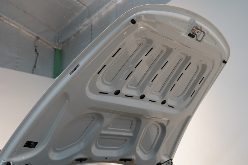 ポルシェ ボクスター(Type981) PDK 赤幌 ルクソールベージュインテリア スポーツステアリング スポーツテールパイプ 中古車 中古車