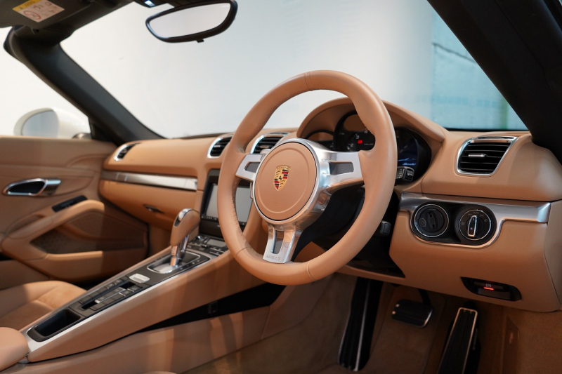 ポルシェ ボクスター(Type981) PDK 赤幌 ルクソールベージュインテリア スポーツステアリング スポーツテールパイプ 中古車 中古車