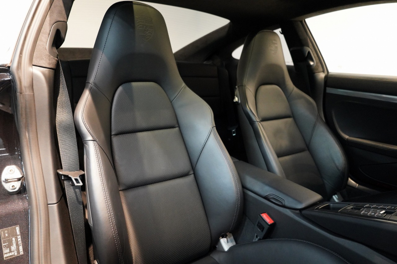 ポルシェ 911(Type991.1) Carrera S PDK スポーツクロノ スポーツエグゾースト ガラスSR オールレザー 延長保証令和6年6月 中古車 中古車