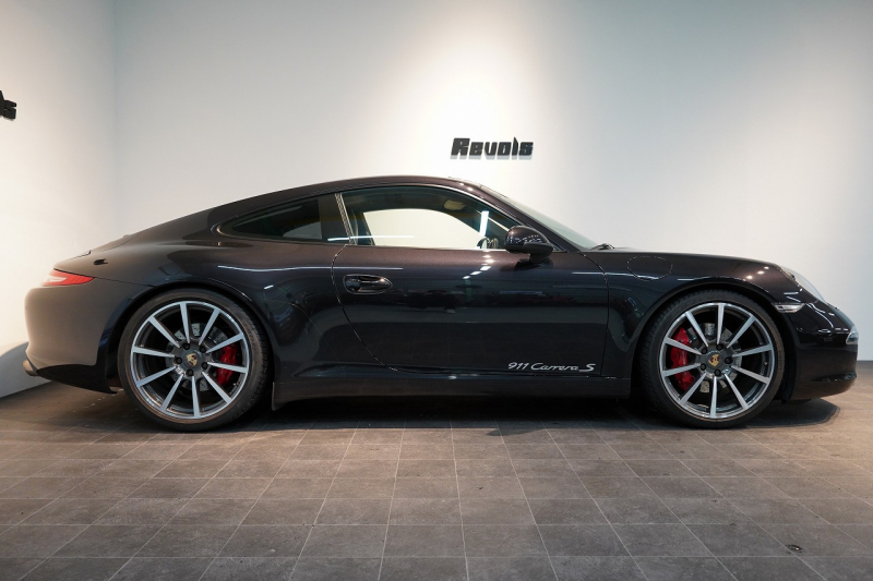 ポルシェ 911(Type991.1) Carrera S PDK スポーツクロノ スポーツエグゾースト ガラスSR オールレザー 延長保証令和6年6月 中古車 中古車