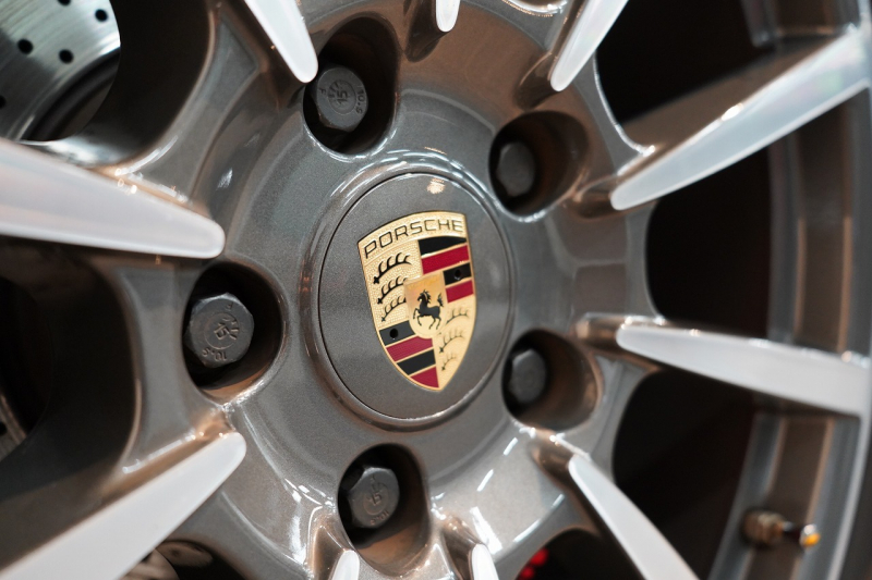 ポルシェ 911(Type991.1) Carrera S PDK スポーツクロノ スポーツエグゾースト ガラスSR オールレザー 延長保証令和6年6月 中古車 中古車