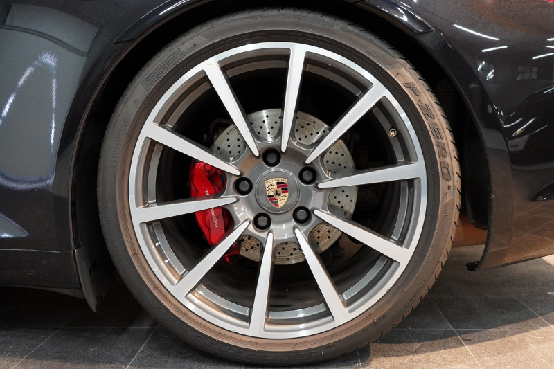 ポルシェ 911(Type991.1) Carrera S PDK スポーツクロノ スポーツエグゾースト ガラスSR オールレザー 延長保証令和6年6月 中古車 中古車