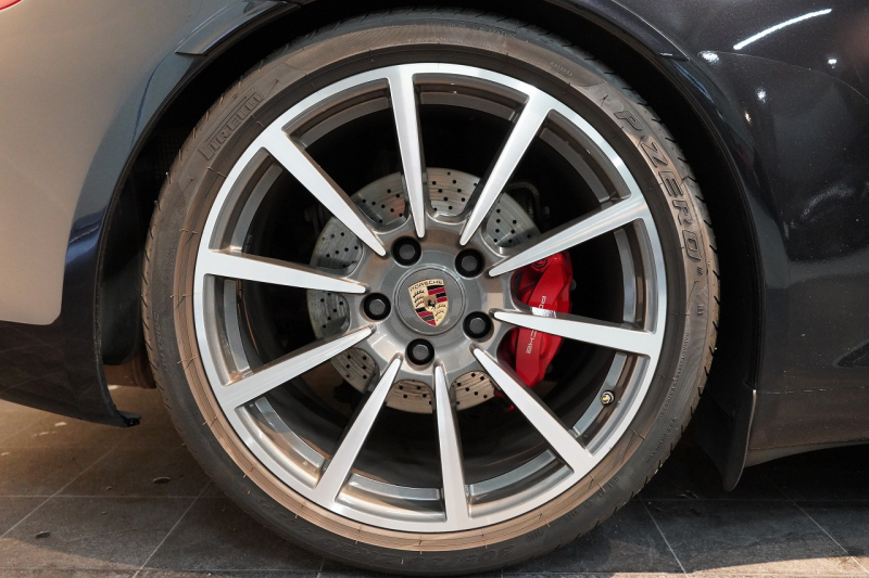 ポルシェ 911(Type991.1) Carrera S PDK スポーツクロノ スポーツエグゾースト ガラスSR オールレザー 延長保証令和6年6月 中古車 中古車