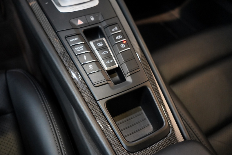 ポルシェ 911(Type991.1) Carrera S PDK スポーツクロノ スポーツエグゾースト ガラスSR オールレザー 延長保証令和6年6月 中古車 中古車